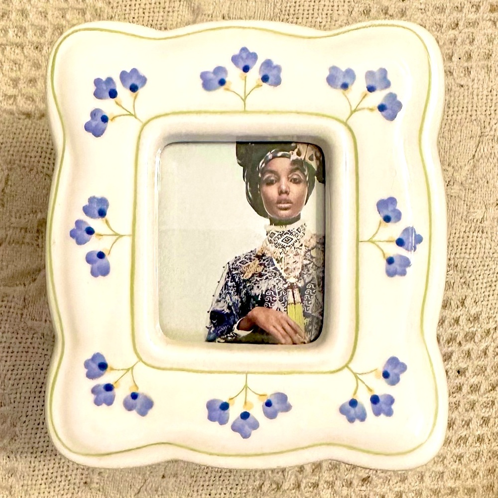 Vtg Ceramic Picture Frame Hand Painted Floral 4.5 x 5” - Picture 3 of 11